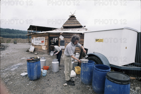Everyday life in the squatting village.