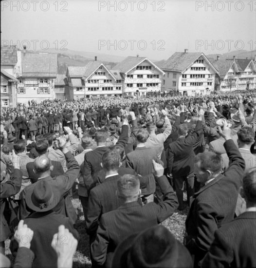 Hundwil: Ausserrhoden voter's meeting, voting 1949.
