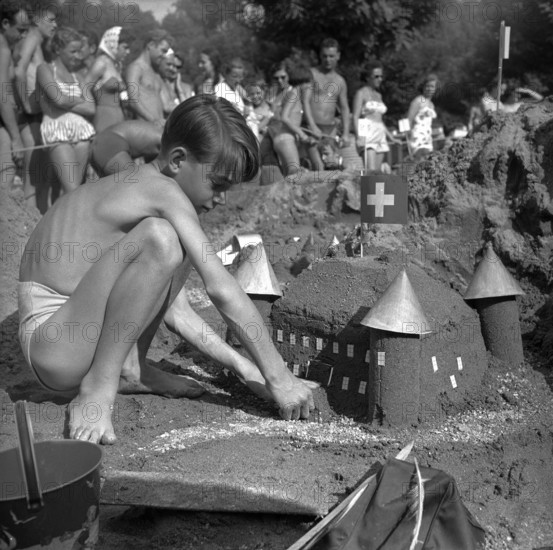 Competition for the most beautiful sandcastle; Geneva 1956.