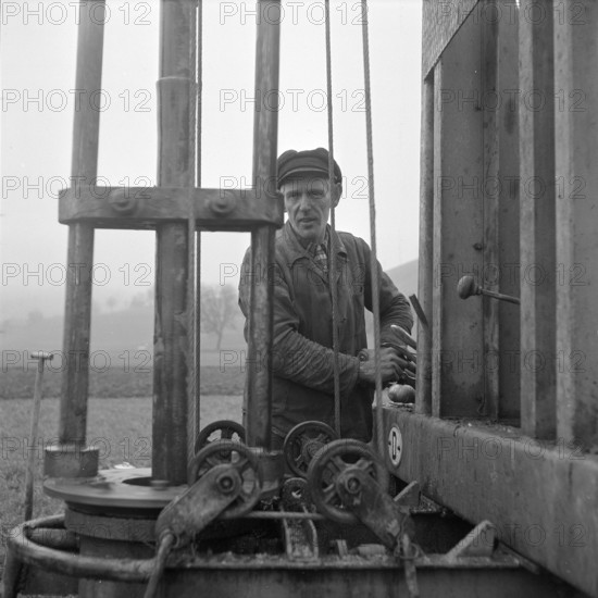 Nebikon, drilling, search for oil, 1953.