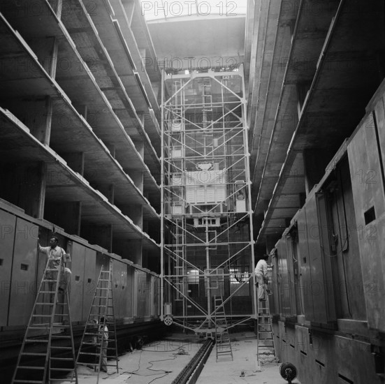 Autosilo Basel 1956 under Construction.
