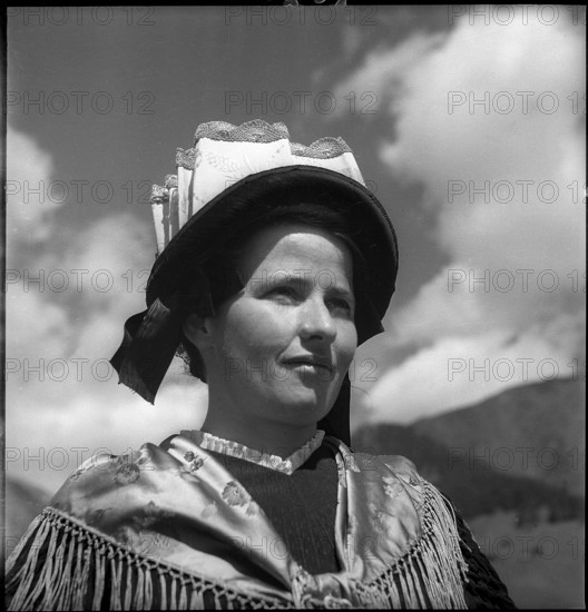 Woman in Traditional Costume, Munster, 1941.