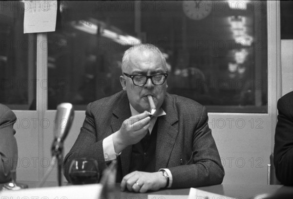 Friedrich Durrenmatt at the Blick editorial departement 1966.