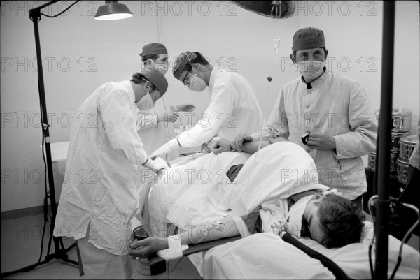 Medical service training by army and civil defence, 1970.