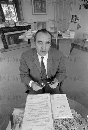 Grenzpost am Zurichsee, chief editor, 1971.