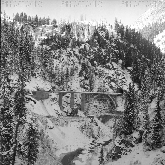 Bridge near Innerferrera under construction; 1958.