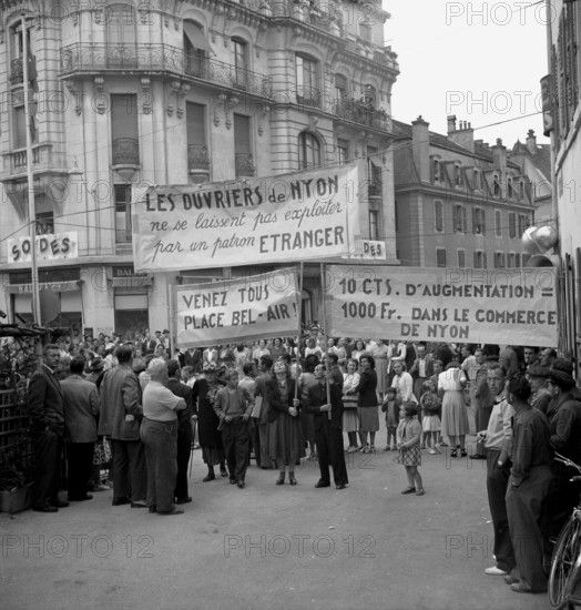 Employees of factory producing matches on strike, 1949.