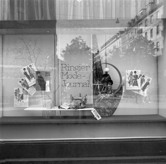 Shop window Ringier publisher: Modes Ringier, Ringier fashion magazine, 1966.