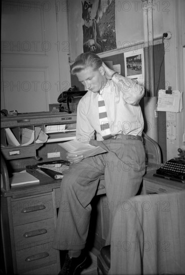 Mobilization report 1947: Call in the office, conscription.