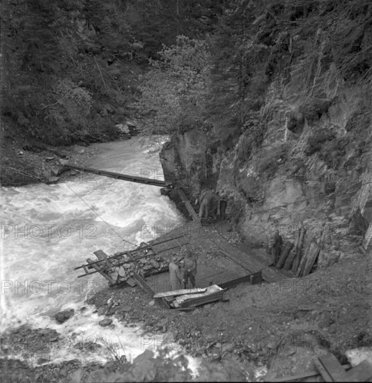 Valais, Miners; Goltschried coal mine; 1941.