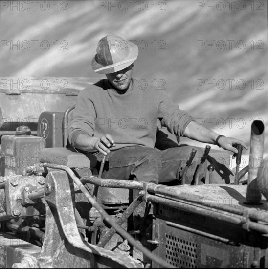 Grande Dixence, excavator driver 1957.