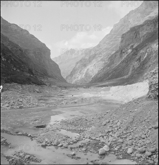 Excavation Mauvoisin reservoir 1953.