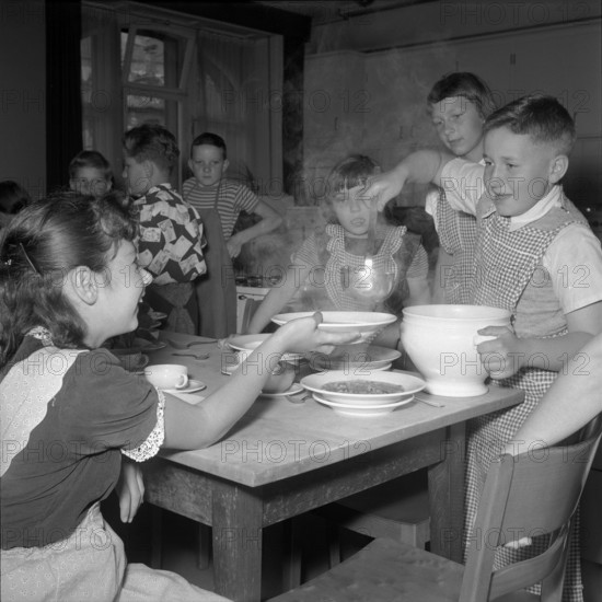 Cookery course for children in Zurich, 1955.