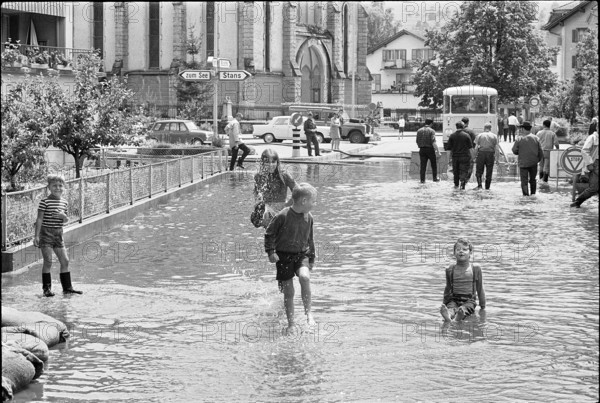 High water in Ennetburgen after landslide 1970.