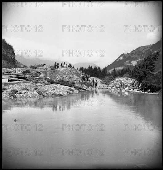 Landslide in the Kandertal valley; 1945.