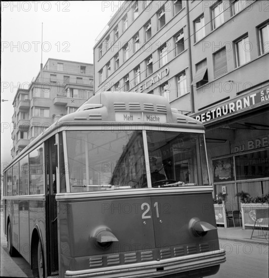 Bienne; bus to Mache; 1941.