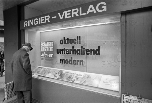 Shop window Ringier publisher: Schweizer Illustrierte/sie+er, 1973.