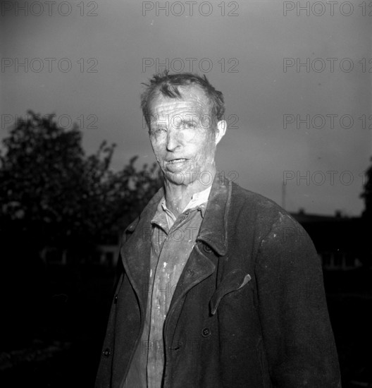 Employee of the Swiss explosive factory, 1948.