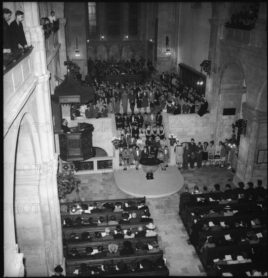 May 8th. 1945, Armistice's day: Thanksgiving service in the Grossmunster, Zurich.