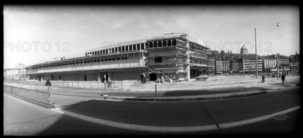 Shell of Globus makeshift is complete, Zurich 1961.