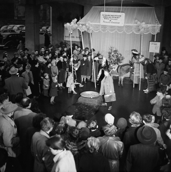 Christmas campaign for Pestalozzi Children's Village, Basle 1952.