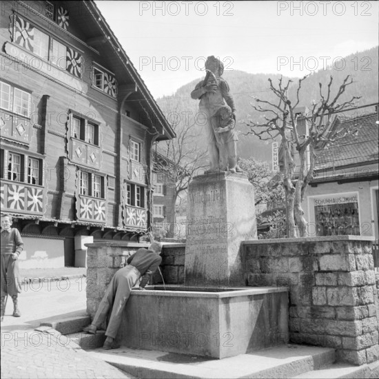 Burglen; Tell Memorial; 1957.