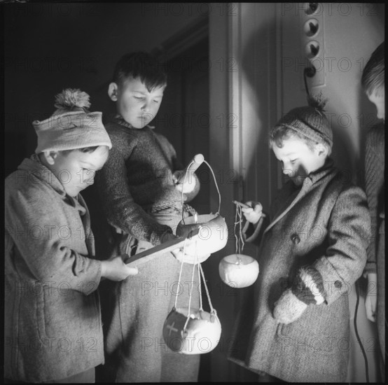 Rabeliechtli procession in Richterswil, 1939.
