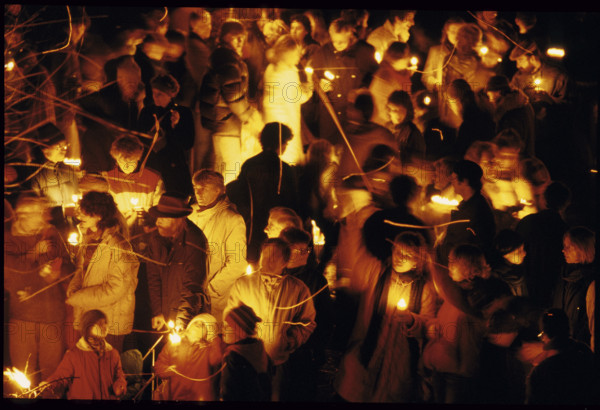 Protest agains N4: candle-procession, Sauliamt 1984.