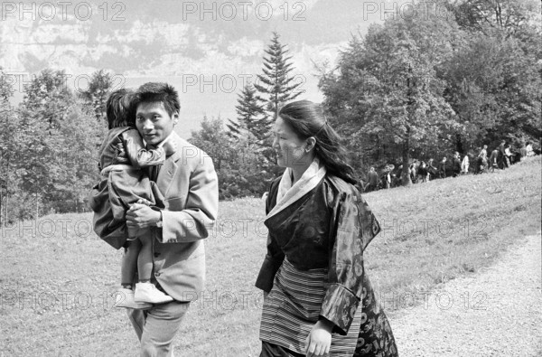 Tibetan refugees from Waldstatt visiting Rutli 1964.