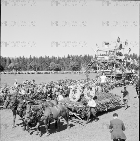 48th Marche-Concours Saignelegier, parade, 1951.