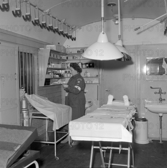 Operating room in Red Cross hospital train for Hungary, Buchs 1956.