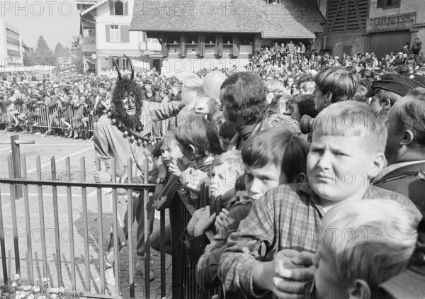 Fuule Hung and Gessler shooting in Thun, 1970.