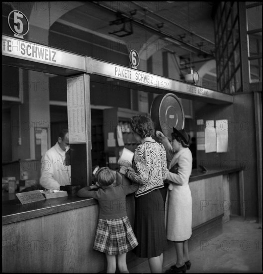 Posting of Mail for the Military Postal Service, 1939.