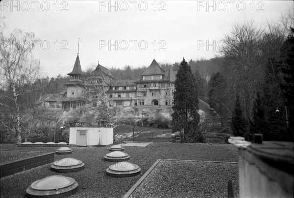 Demolition of the Dolder Waldhaus Hotel in Zurich in 1972.