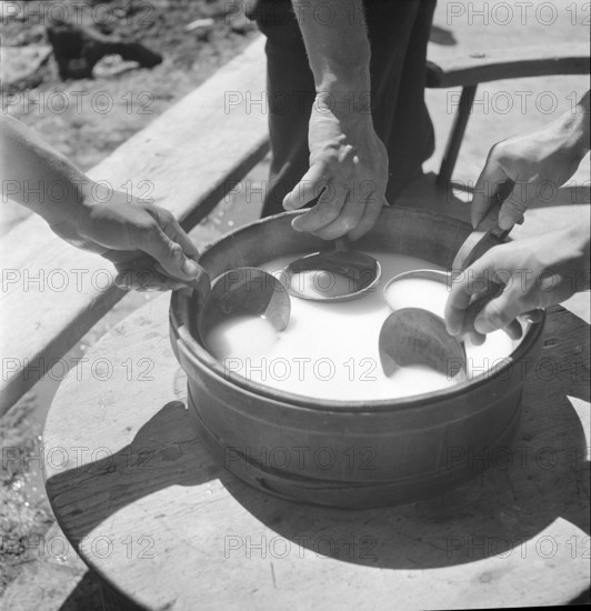 Soup bowl at the Jakobsfest,  Lungern 1942.