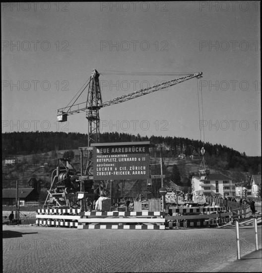 Construction of Aare bridge in Aarau 1949.