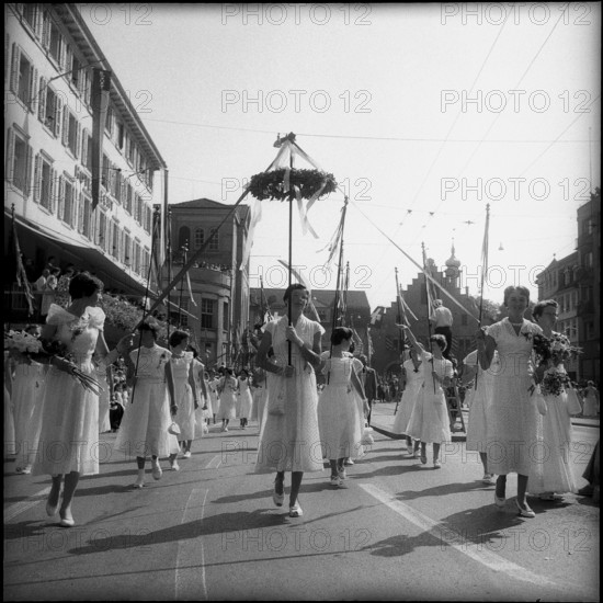 Procession at the children's party in St. Gallen, 1955.