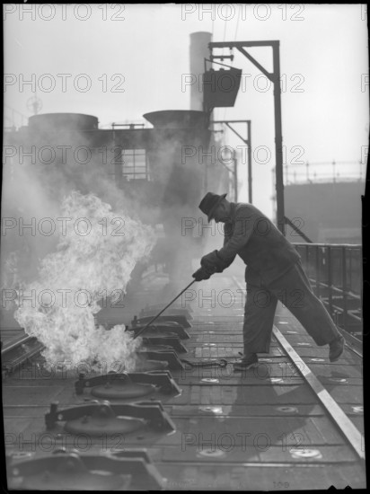 Workers at Gasworks Schlieren 1957.