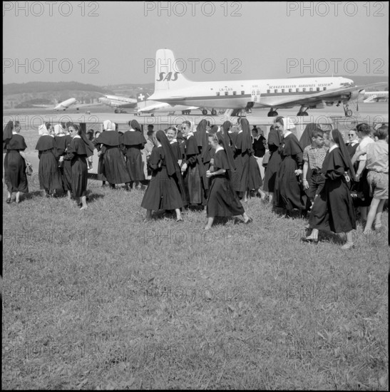 Free flight for nurses, free circuit, 1957.