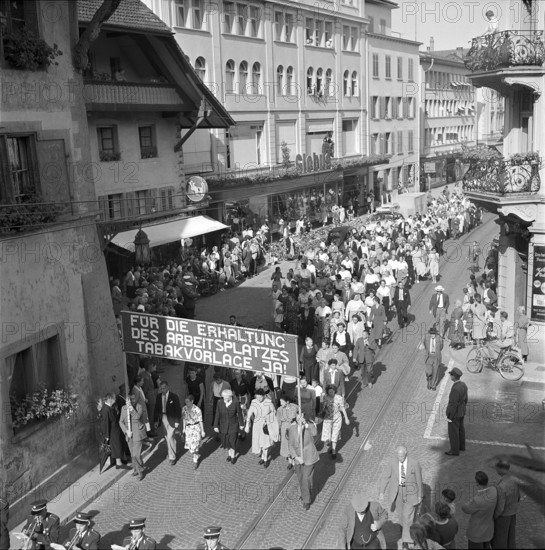 Demonstration before votation on tobacco submission; 1952.
