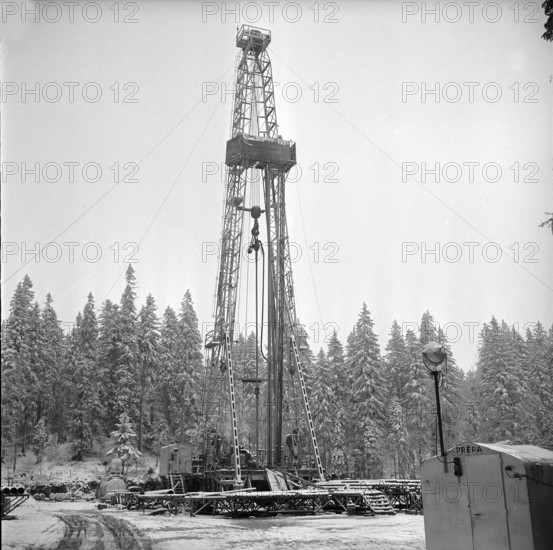 Drilling derrick in Risoux, Brassus; 1960.