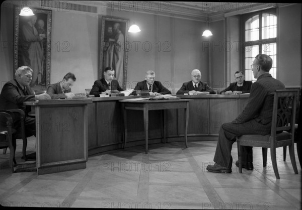 Workers, accused after going on strike; 1947.