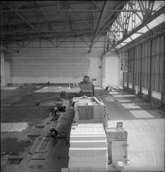Zurich Airport, hangar under construction 1944 until 1948.