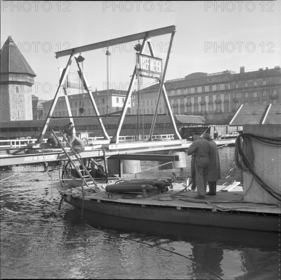 Renovation of the Reuss bridge; 1961.
