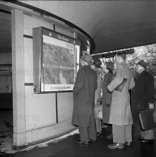 City guide in Zurich, city map, 1954.