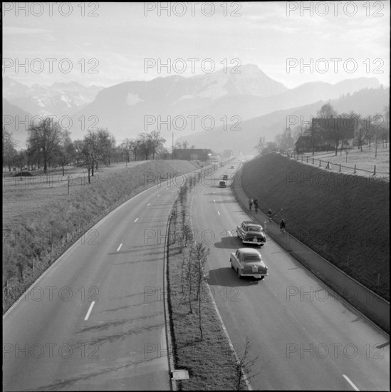 Ausfallstrasse Sud, Lucerne 1955.