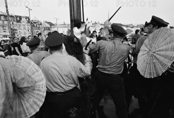 Youth unrest; Globus riots 1968.