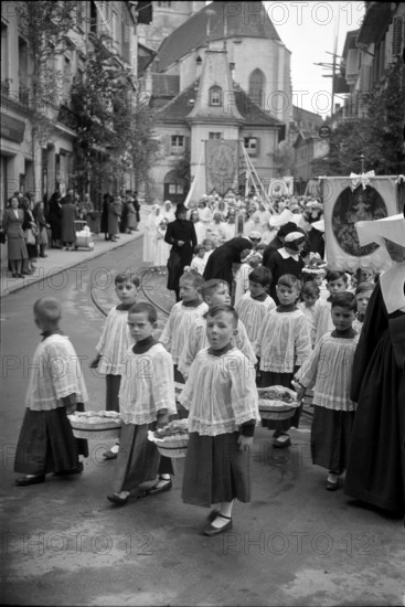 Boys at Corpus Christi-Procession in Fribourg 1941.