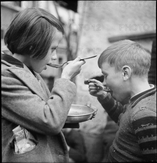 Scene from the movie Ein Weg bleibt offen, 1944.