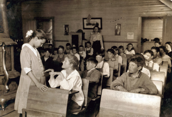 Daily check of teeth and fingernails. Older students conduct the inspection under the guidance of a teacher